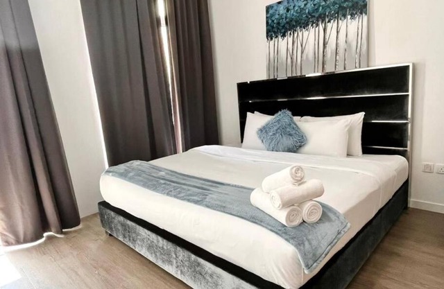 ModernLux - Lovely Studio Apartment in JVT next to Park