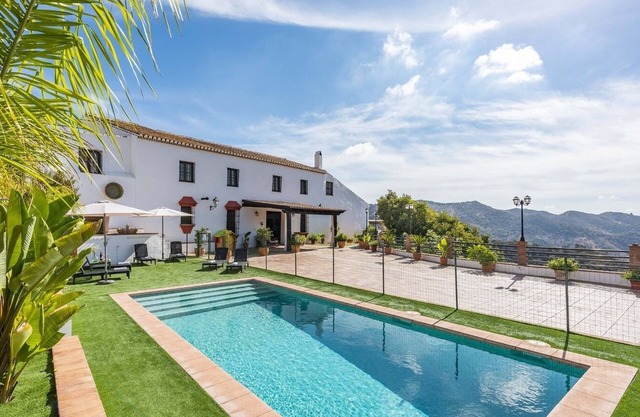 Molino de Bernabe Almogía by Ruralidays