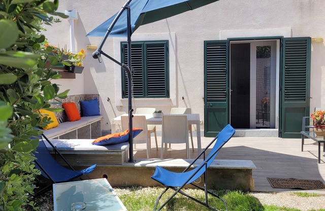 Mondello: two rooms 300 meters from the sea