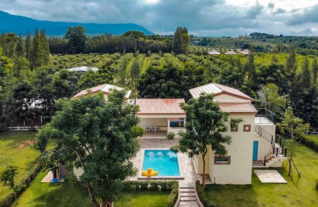 Mono Moon by Moon Village Khaoyai