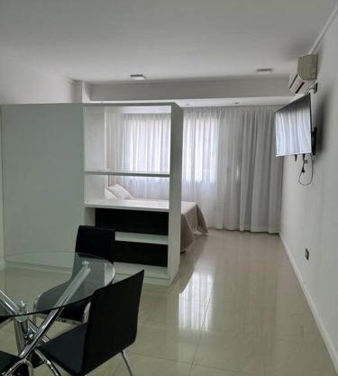 Monoambiente céntrico con cochera