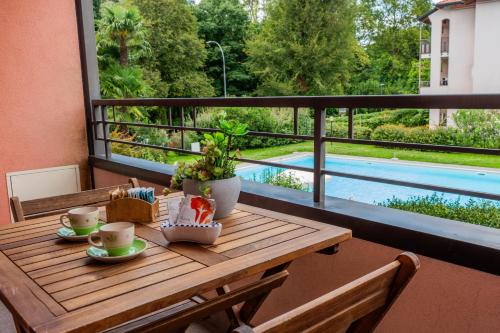 Monolago pool & view