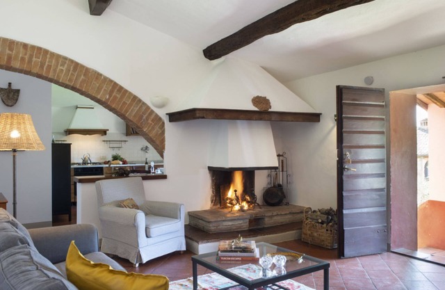 Montestigliano, an authentic farmhouse in the heart of Tuscany, is an oasis of peace and beauty that offers its guests refined residences and an enchanting view