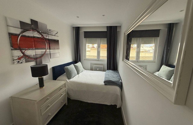 Monthly Rental - 1 Bedroom Apartment in Madrid