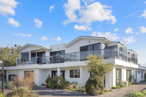 Moonlight Bay Accommodation