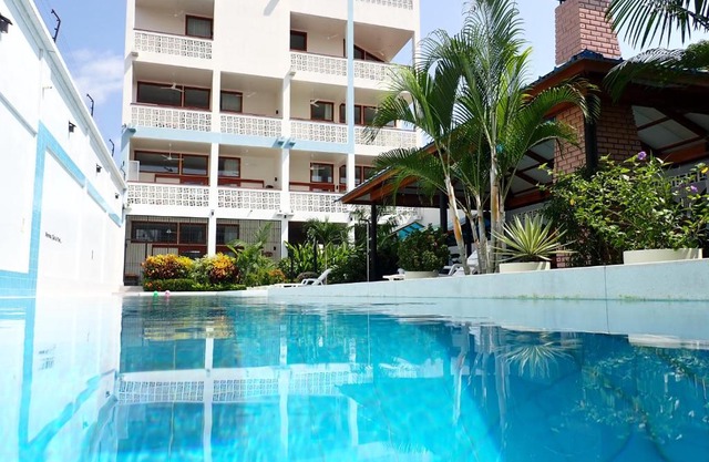 Morona Flats & Pool - 150 m2