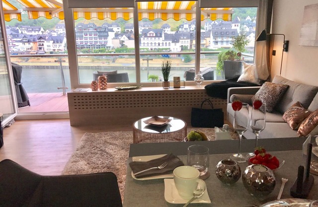 Moselapart 2 - exclusive penthouse with balcony and view of the Moselle