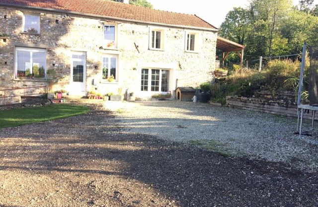 Moulin de la Ville Chamblon en Pleine nature parmi les chevaux proche château thierry