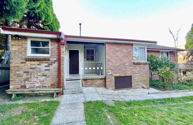 Mount St. Raphael's - Large Art Deco House, 5 Bedroom, 2 Bathroom, Large Groups, Garden