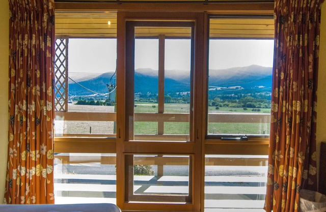 Mountain Creek Motel