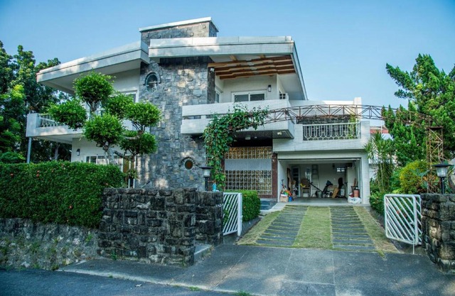 Mountain Homestay 6-8人包棟民宿