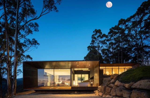 Mountain Top Snug, Studio Itas