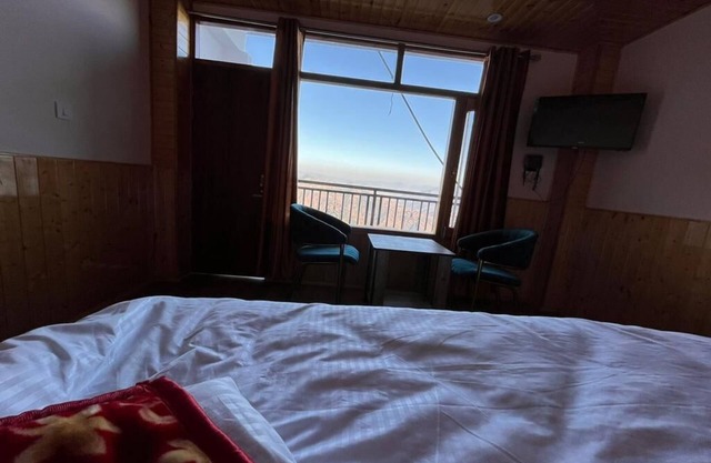 Mountain View Room | w King Sized Bed, Balcony, View, Food, T.V,
