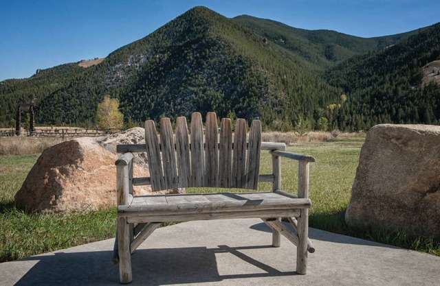 Mountain Views From Every Direction