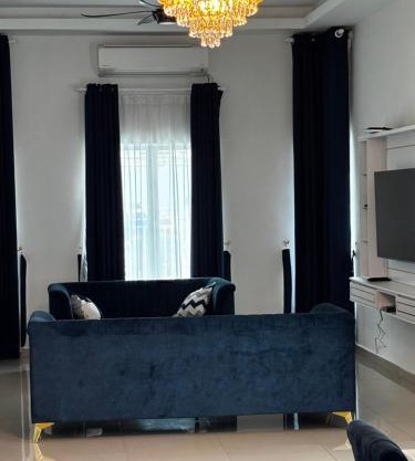 MP Homestay Four-Bedrooms House