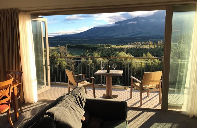 Mt Hutt View - 3 Bedroom Apartment Terrace Downs