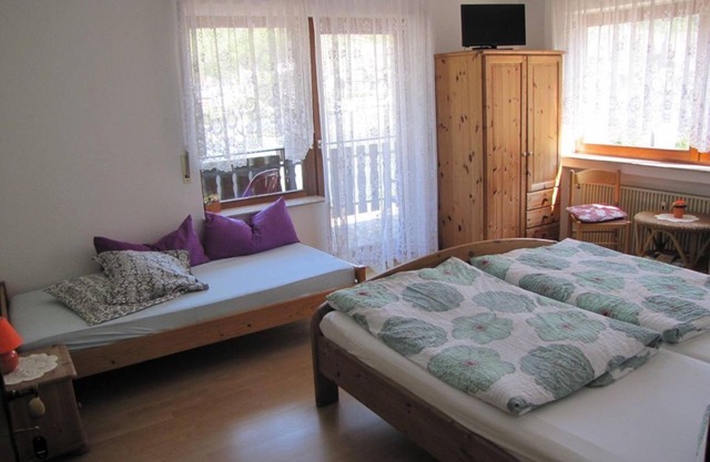 Multi-bed room - B&B panoramic view