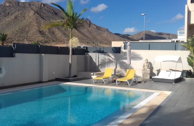 Murcia: Luxury Penthouse Apartment Independent Modern Design and Ocean Views!