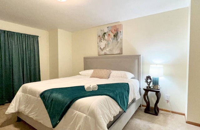 MV3 B: FANTASTIC VILLA