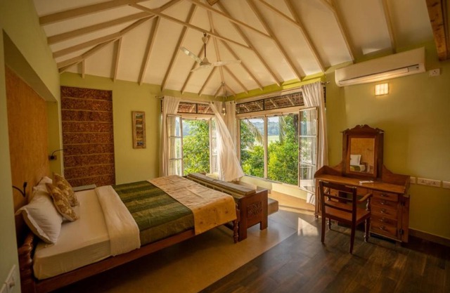 Mynaakom Country home Kochi