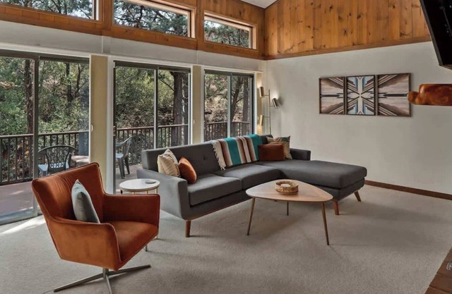 Myrinn – Nature Retreat w/Red Rock Views & Spa