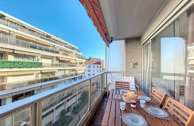 N&J - CLEA - Terrace - Central