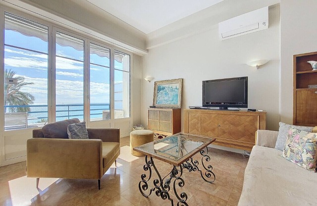 N&J - HORIZON PROMENADE - Central - Sea front