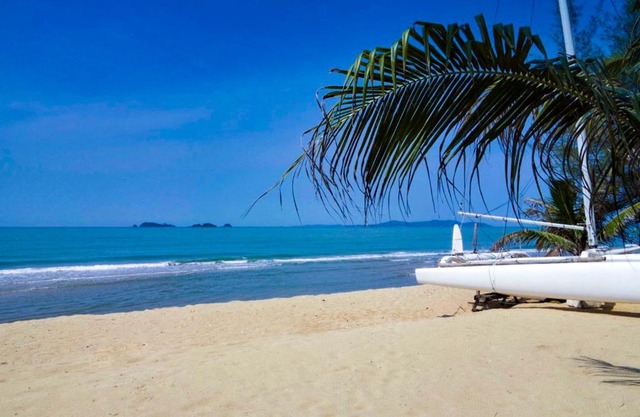 Natural Villas -Front Samet Beach house with Pool