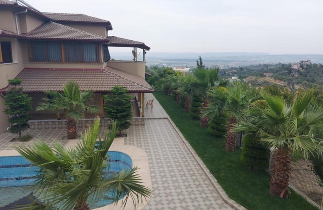 NATURAL WONDERFUL VILLA WITH POOL