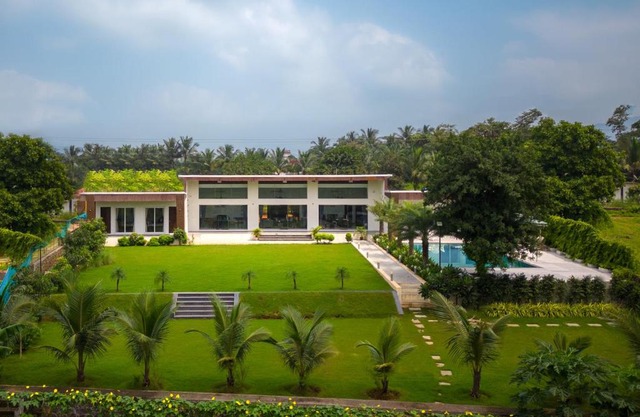 Natures Odyssey by StayVista - Amidst lush greenery with Outdoor pool and Indoor activities