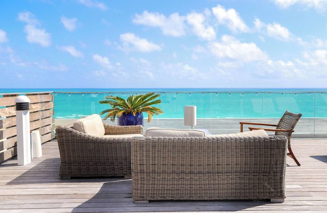 Nautilus Sonesta Miami Beach