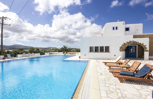 Naxos Holidays