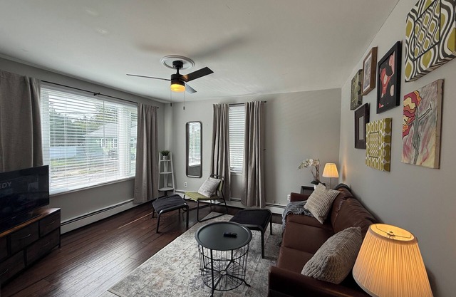 Near Providence College 2 Bed w/Laundry & Parking
