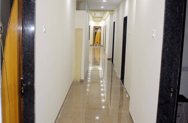 Neelisha River Front Inn