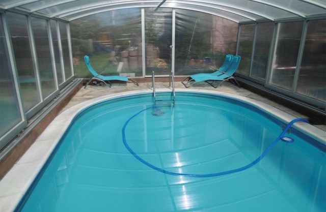 NEU Ferienhaus mit Poolhalle und Sauna