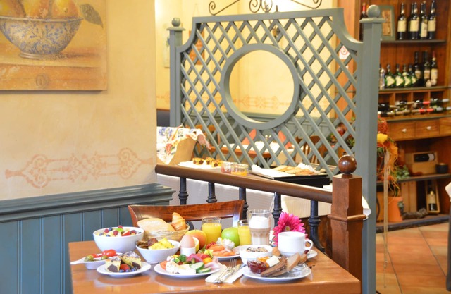 Neu Heidelberg - Guesthouse & Apartments