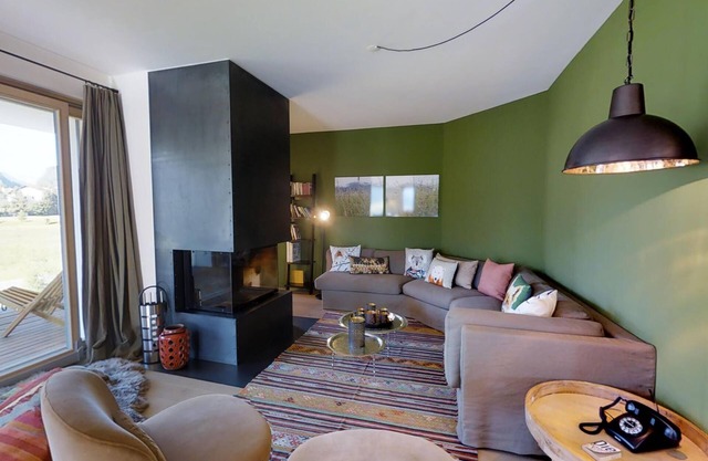 New 5,5 - room apartment (built in 2014) on the 1st floor with approx. 160m2.