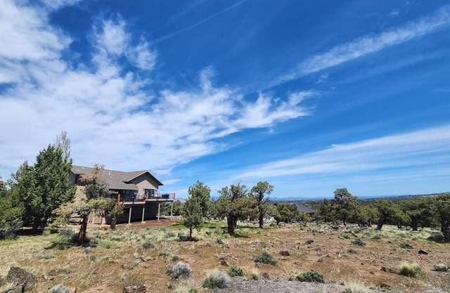 New 6 Bedroom Listing! Family fun in Eagle Crest. Hot tub, views, privacy