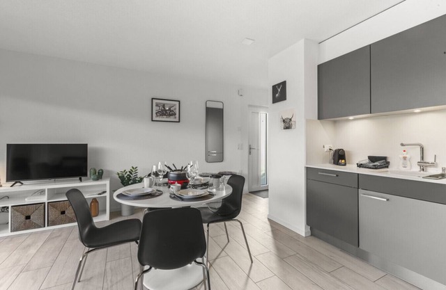 New apartment between plain and mountains
