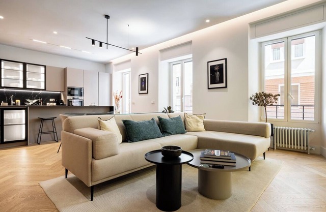 NEW area. Premium Apartment in Retiro area