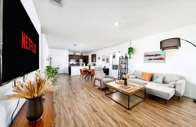 New ATX! Home 3BR2BA Close to Airport & Downtown