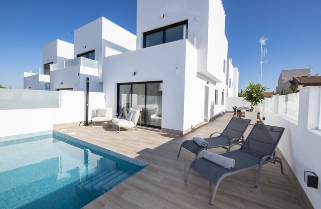 New beautiful funky house with private pool and roof terrace - accommodates 2 families