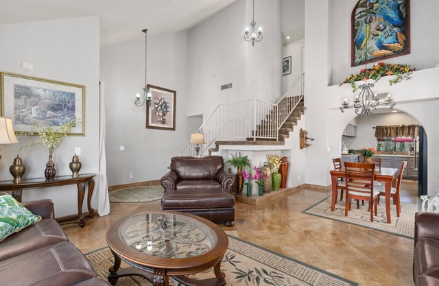 😎🏜️ NEW Beautiful Relaxed Elegant Retreat.2330 sf 4b3b.