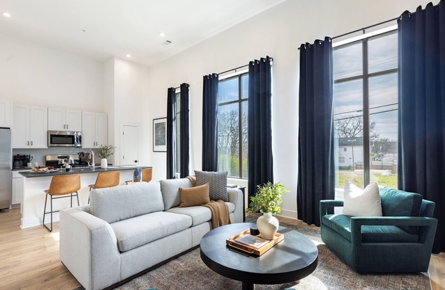 New Build Condo Walk to Dining, Nightlife & Music Near Midtown | The Heights