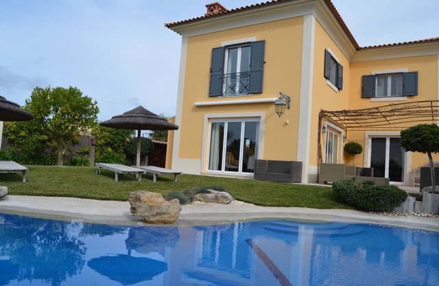 NEW CHARMING AND LUXURY VILLA VIDEIRA WITH POOL