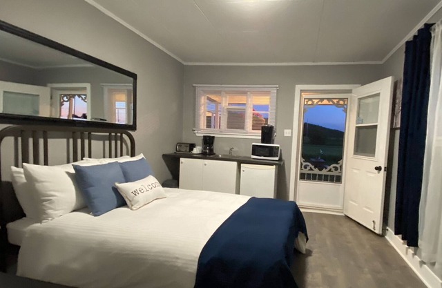 NEW CONCEPT LAND AND SEA ! LUXURY cabin - 2 min from the beach!