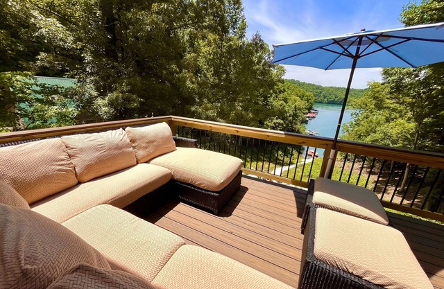 NEW! Deerfield Hideaway at Old Smokey
