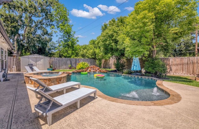*NEW* Floral Haven - Heated Pool & Game Room
