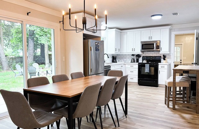 NEW! Gainesville Peaceful Retreat - Family & Pet-Friendly! Close to UF & Shands.