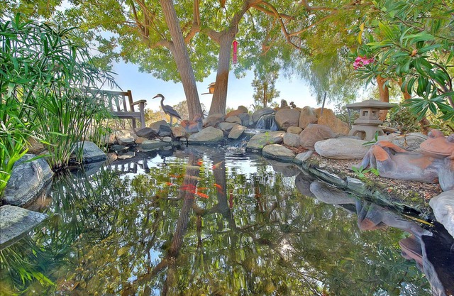 New Hilltop Private Estate W/Views, Pool, Hot Tub, Mini Golf & More!